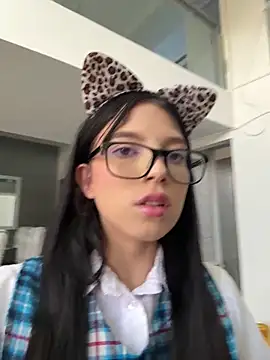 l0lita sweet online show from 9, 2, 2026