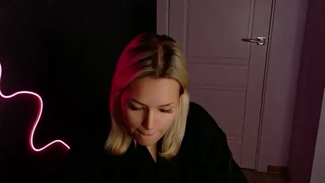 Eva Mooor online show from 26, 10, 2025