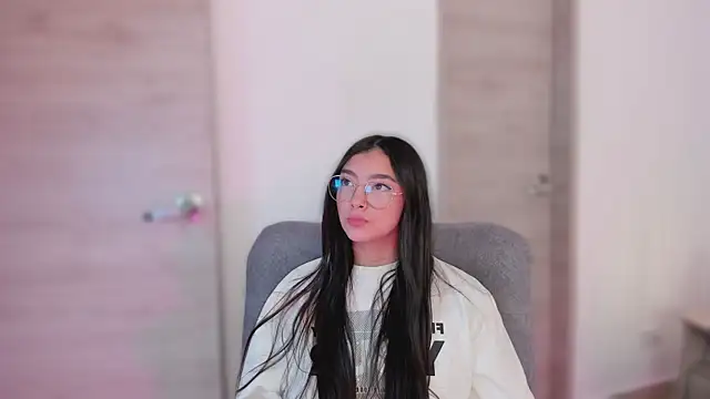 MirandaJohnson  online show from 17, 10, 2025