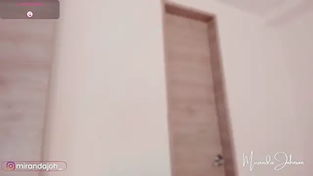 MirandaJohnson  online show from 4, 12, 2025