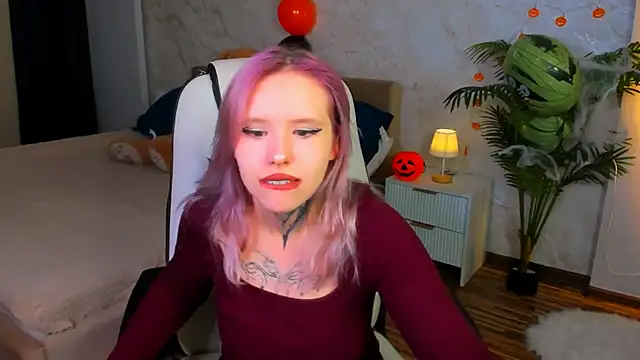 Snapshot of FaeRozellin chatting on 27, 10, 2025 FaeRozellin online show from 27, 10, 2025