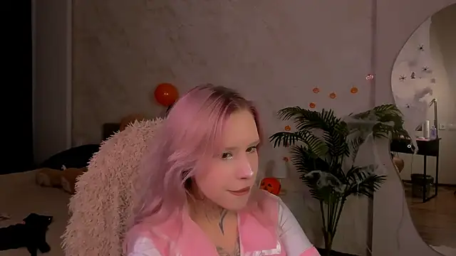 Snapshot of FaeRozellin chatting on 1, 11, 2025 FaeRozellin online show from 1, 11, 2025