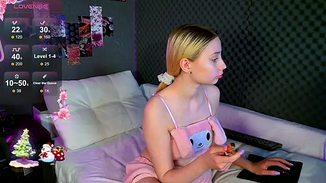 Fluffy Cloude online show from 14, 1, 2026