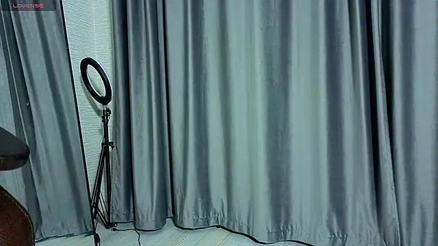 MissPompadure online show from 5, 1, 2026