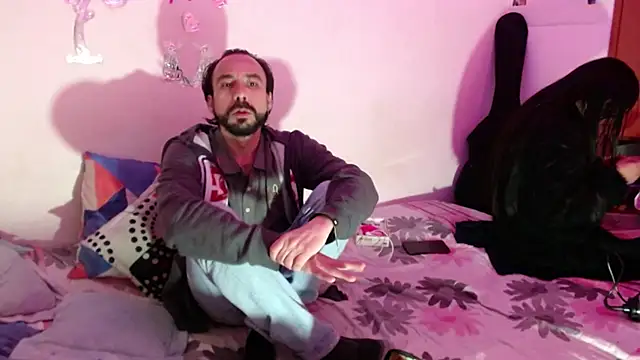 Isis Robert online show from 19, 10, 2025