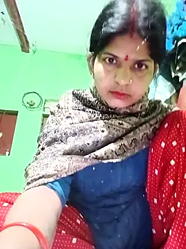 Karishma cute online show from 3, 11, 2025