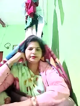 Karishma cute online show from 21, 11, 2025