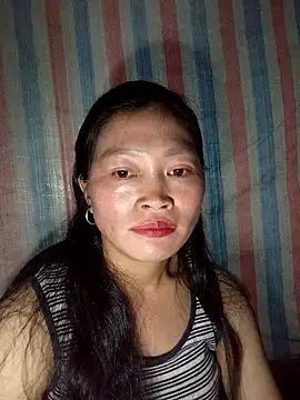 Snapshot of siusiu-00 chatting on 18, 10, 2025 siusiu-00 online show from 18, 10, 2025