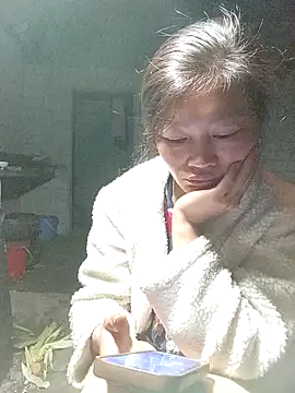 Snapshot of siusiu-00 chatting on 27, 10, 2025 siusiu-00 online show from 27, 10, 2025