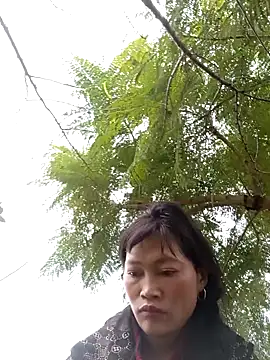 Snapshot of siusiu-00 chatting on 5, 11, 2025 siusiu-00 online show from 5, 11, 2025