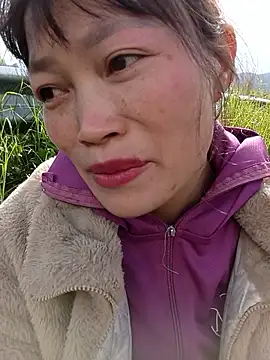 Snapshot of siusiu-00 chatting on 15, 11, 2025 siusiu-00 online show from 15, 11, 2025