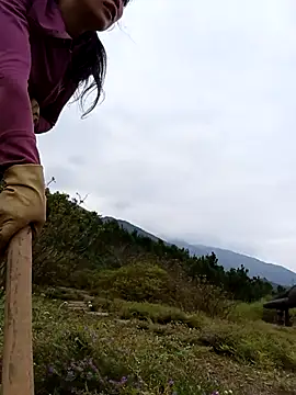 Snapshot of siusiu-00 chatting on 16, 11, 2025 siusiu-00 online show from 16, 11, 2025