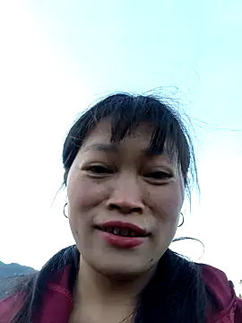 Snapshot of siusiu-00 chatting on 28, 11, 2025 siusiu-00 online show from 28, 11, 2025