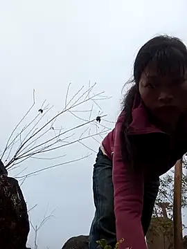 Snapshot of siusiu-00 chatting on 4, 12, 2025 siusiu-00 online show from 4, 12, 2025