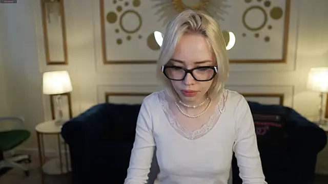 Snapshot of Jessica_start chatting on 24, 11, 2025 Jessica start online show from 24, 11, 2025