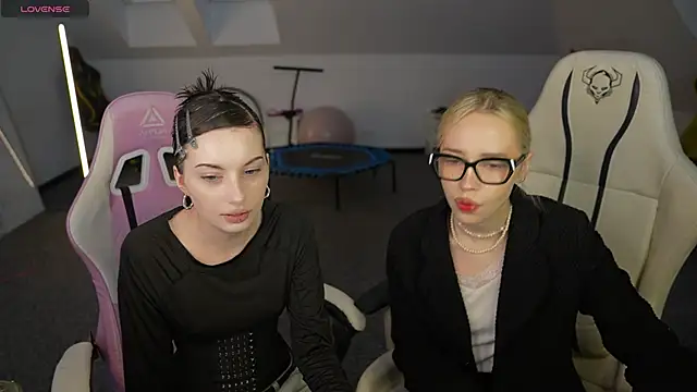 Snapshot of Jessica_start chatting on 29, 11, 2025 Jessica start online show from 29, 11, 2025