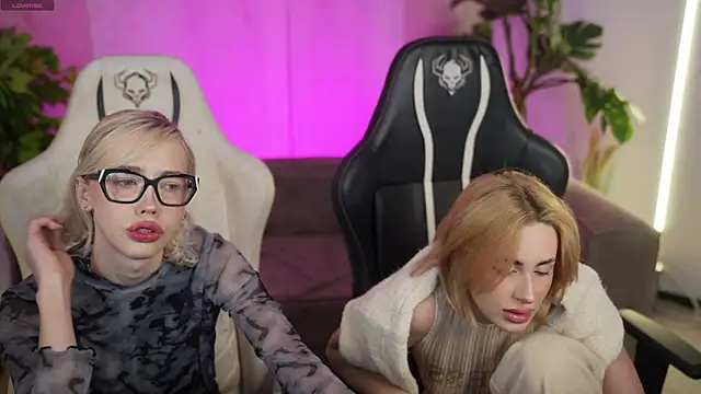 Snapshot of Jessica_start chatting on 1, 12, 2025 Jessica start online show from 1, 12, 2025