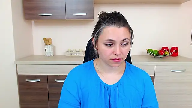 Soft Lilly online show from 22, 10, 2025