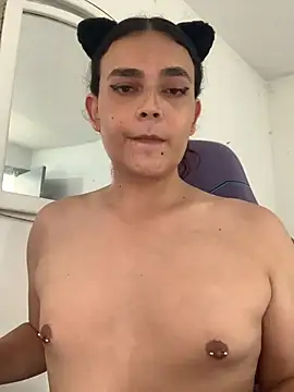 Snapshot of La-Gatiita-trans chatting on 25, 6, 2026 La-Gatiita-trans online show from 25, 6, 2026