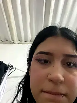 cristalxxx hott online show from 29, 10, 2025