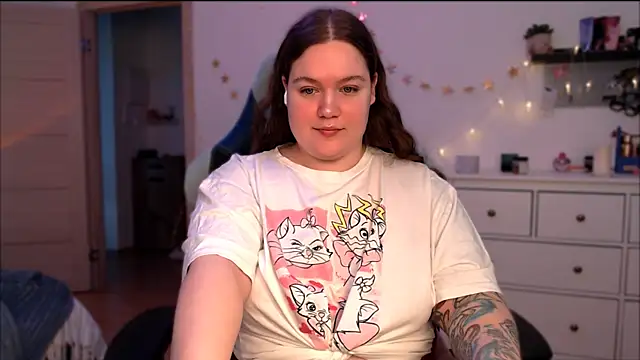 SummerTina online show from 17, 1, 2025