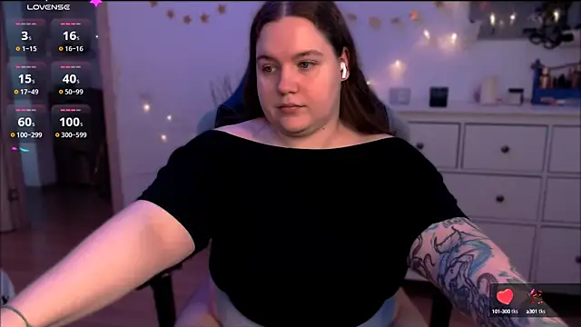 SummerTina online show from 19, 1, 2025