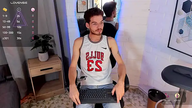 MATEO HUNTER online show from 5, 11, 2025