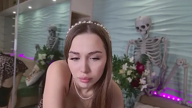 MiyaMeow- online show from 23, 10, 2025