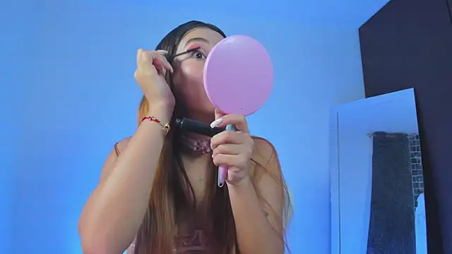 Snapshot of kittyrush_ chatting on 19, 12, 2025 kittyrush online show from 19, 12, 2025