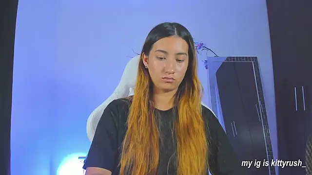 Snapshot of kittyrush_ chatting on 3, 2, 2026 kittyrush online show from 3, 2, 2026