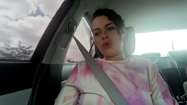 Snapshot of ali18of1 chatting on 5, 4, 2026 ali18of1 online show from 5, 4, 2026