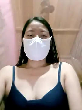 Snapshot of Zulylady chatting on 11, 11, 2025 Zulylady online show from 11, 11, 2025