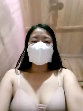 Snapshot of Zulylady chatting on 12, 11, 2025 Zulylady online show from 12, 11, 2025