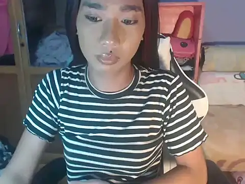 Yourasianbabyemma online show from 3, 6, 2026
