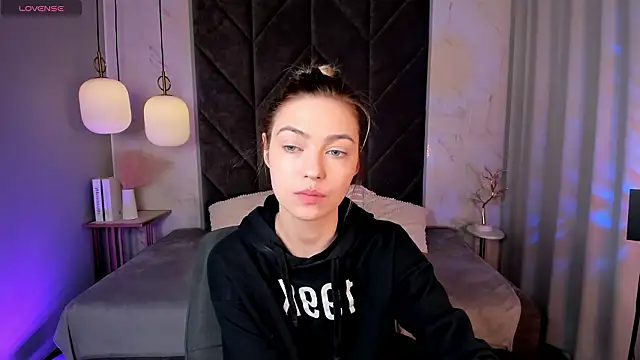 AlysiaSun  online show from 28, 3, 2026