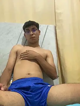 Muchachito18 online show from 24, 10, 2025