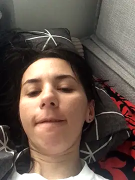 Snapshot of oliviya_mur chatting on 19, 10, 2025 oliviya mur online show from 19, 10, 2025