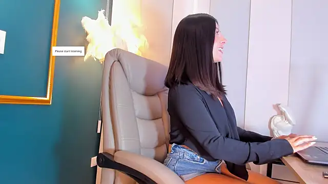 Rashel Frost  online show from 13, 4, 2026