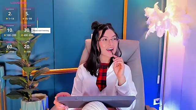 Rashel Frost  online show from 30, 4, 2026