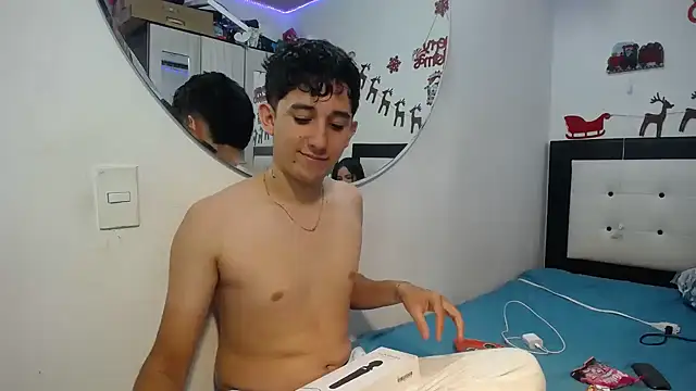 Snapshot of Dravith_Valery chatting on 14, 12, 2025 Dravith Valery online show from 14, 12, 2025