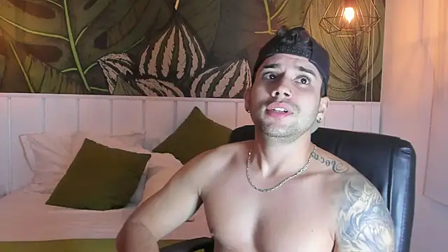 Mike montoya01 online show from 14, 11, 2025