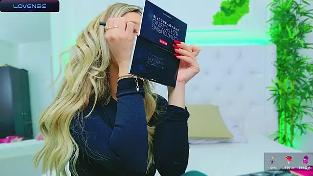 Snapshot of AriannaSins chatting on 23, 12, 2024 AriannaSins online show from 23, 12, 2024