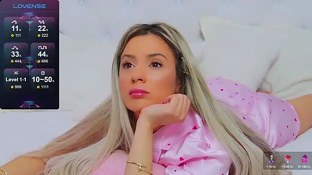 Snapshot of AriannaSins chatting on 12, 2, 2025 AriannaSins online show from 12, 2, 2025