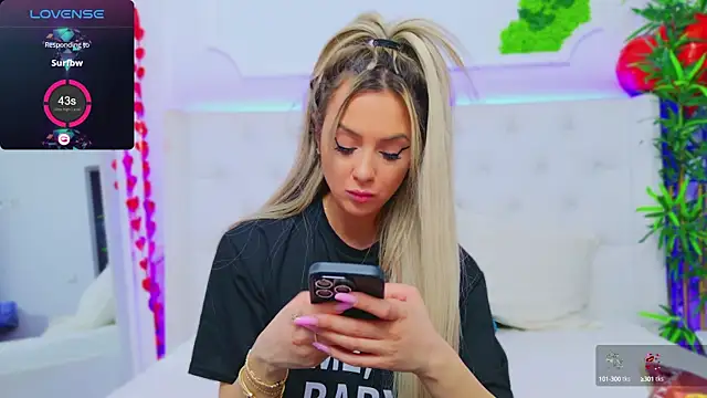 Snapshot of AriannaSins chatting on 19, 2, 2025 AriannaSins online show from 19, 2, 2025