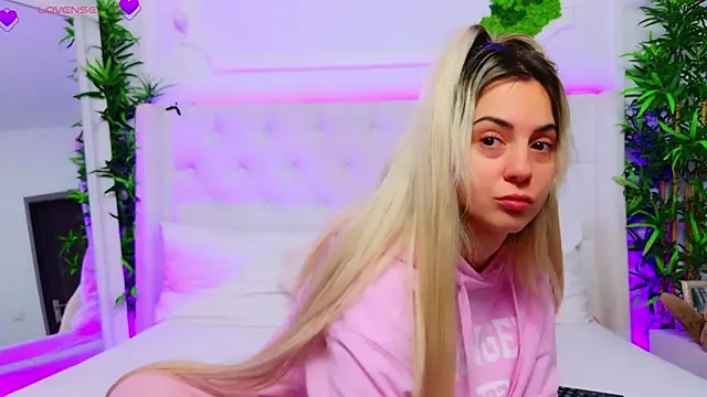 AriannaSins online show from 1, 12, 2025