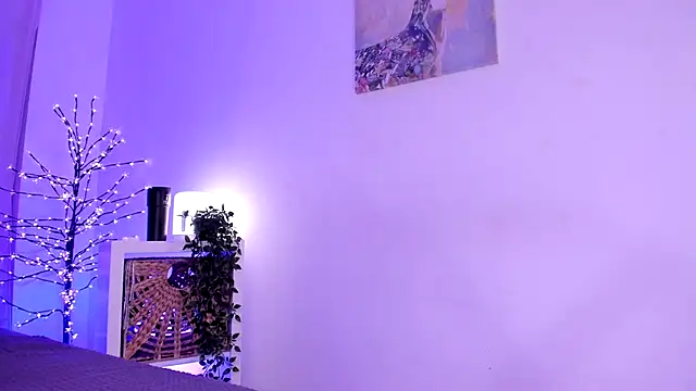 Divine Madeleine online show from 8, 3, 2026