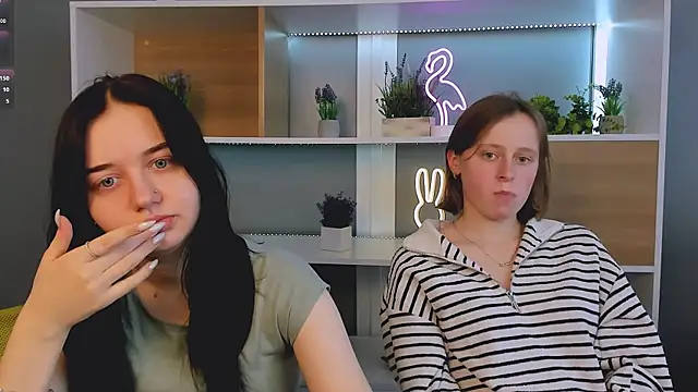 Snapshot of miki_ti chatting on 8, 2, 2026 miki ti online show from 8, 2, 2026