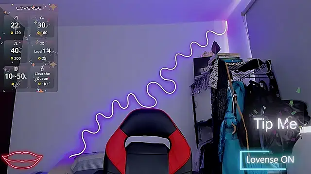 Snapshot of Lyric_Mirage chatting on 14, 11, 2025 Lyric Mirage online show from 14, 11, 2025