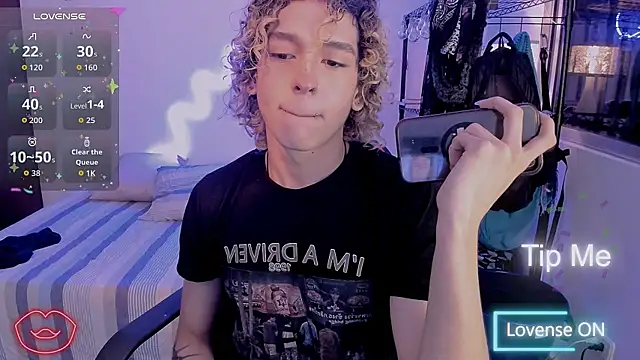 Snapshot of Lyric_Mirage chatting on 24, 2, 2026 Lyric Mirage online show from 24, 2, 2026