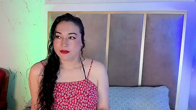 Elizabeth bennett 6 online show from 3, 11, 2025